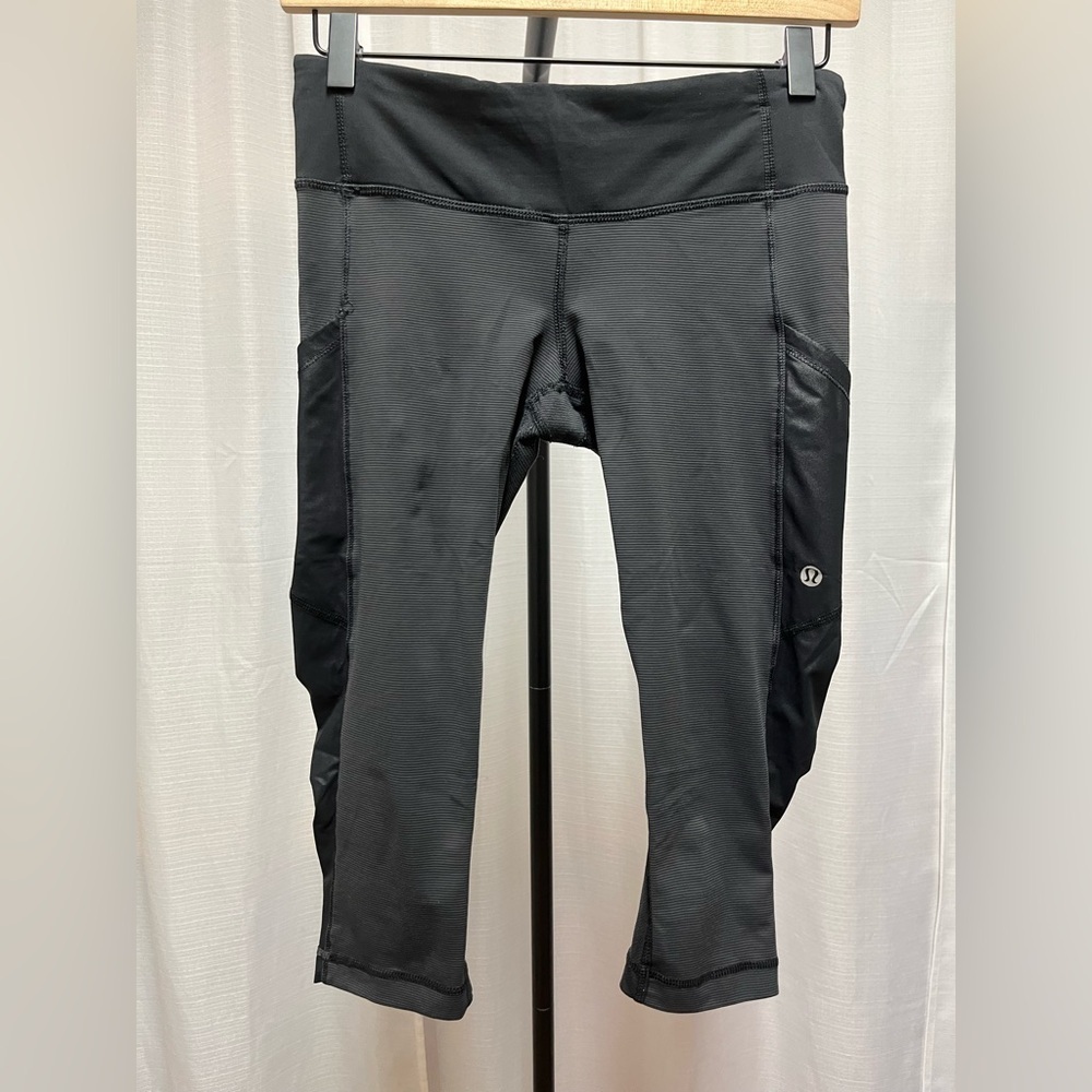 Lululemon Luxtreme Women Crop Black Performance Legging Pockets Rouched Legs 4